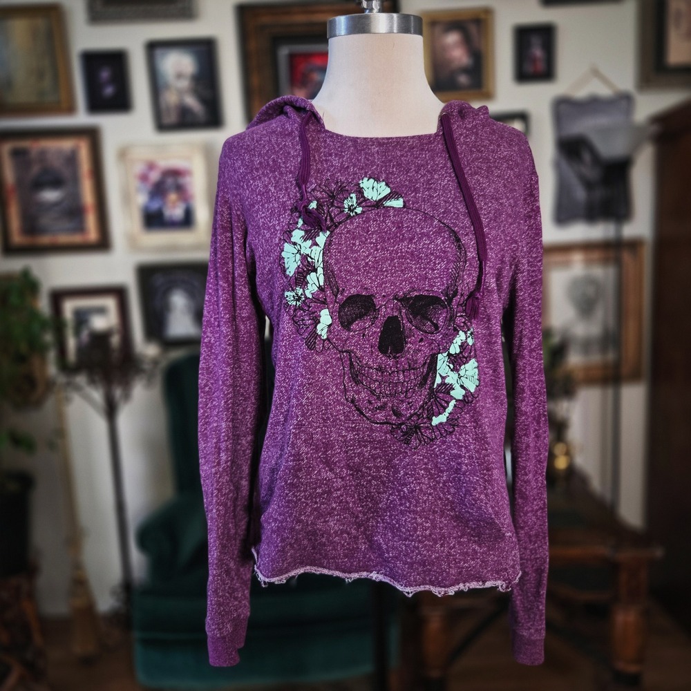 Volcom Hoodie Womens XL Purple Skull Graphic Floral Distressed Hem Pullover Hood
